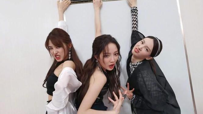  人气|太敢说！王霏霏采访曝光浪姐成团内幕，观众只给人气高的姐姐投票