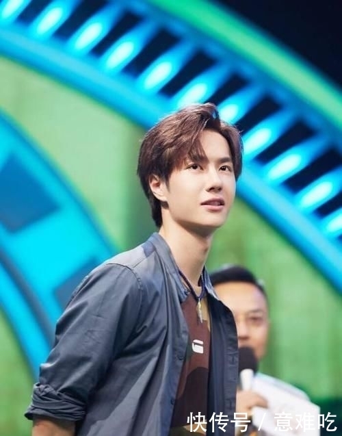 王一博|从UNIQ队长到《追逐梦想》,周艺轩如何慢慢活在王一博光芒之下