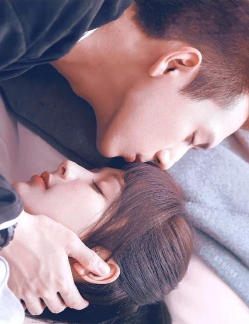  热爱|吴白朋友圈截图流出，谁注意评论区的韩商言佟年？暴露两人婚后日常