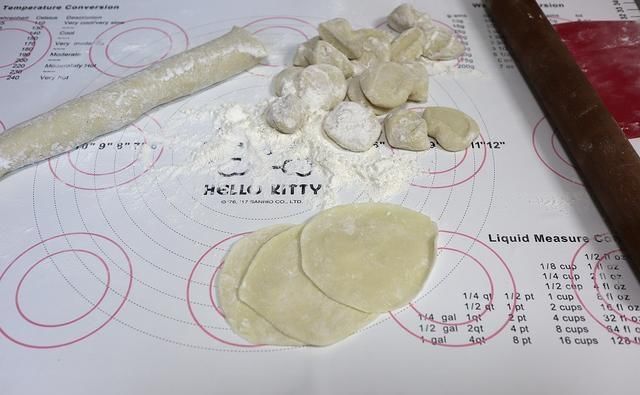  三伏天|三伏天，用这些菜做蒸饺，8分钟出锅，柔软香嫩，手抓着吃更过瘾