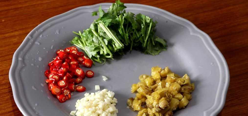 胃口|三伏天没有胃口?教你用鸭胗做一道菜,配上泡椒,太下饭了