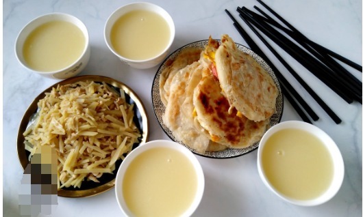 餐桌|自从婆婆接手了我家早餐,餐桌变了样,各种家常美食层出不穷,香