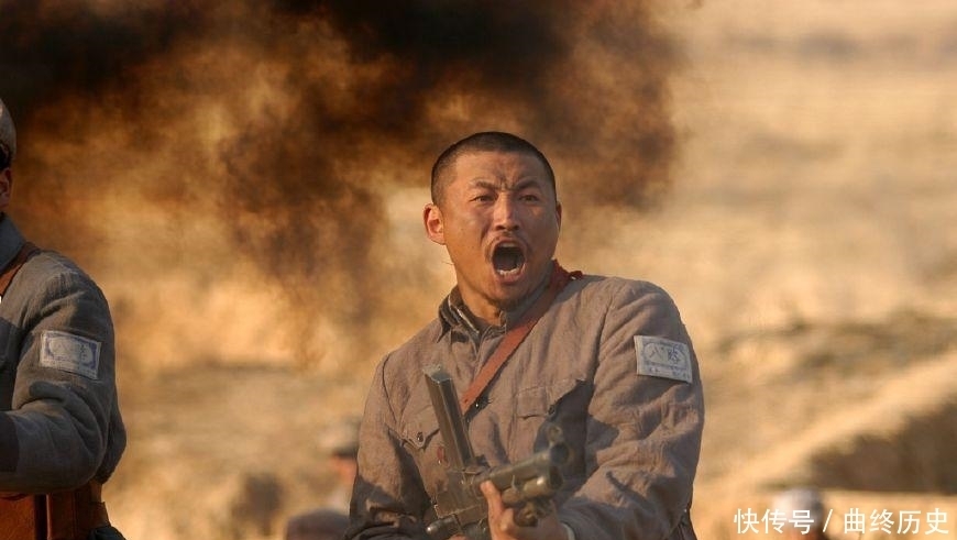 部队|八路军曾缴获不少日军大衣, 然而却几乎没人穿, 实情令人感慨不已