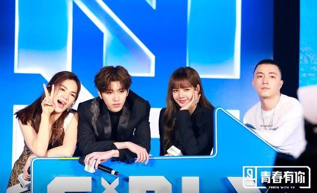  蔡徐坤|她8年前淘汰蔡徐坤夺得冠军，今再次参加选秀，蔡徐坤已是制作人