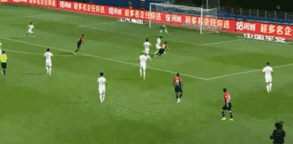 失误|又是张翀失误！大连人逆转未成负于深足，贝尼特斯听到下课钟声