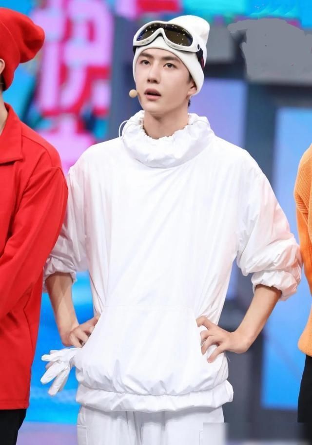  粉丝|王一博实火！《快本》与《街舞》3时间相撞，粉丝会选择看哪个？