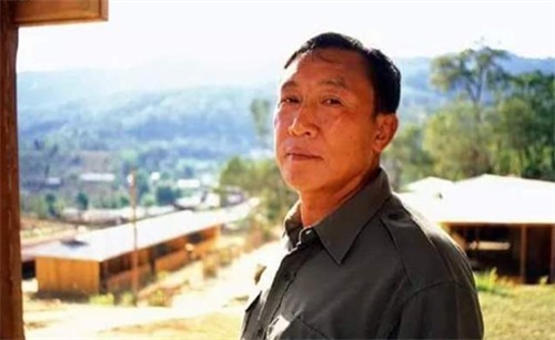 缅甸|他控制着金三角八成毒品，手下军队6个师我绝不把罂粟卖到中国