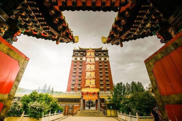 香格里拉|12个中国最美的远方!挑一个出发吧!