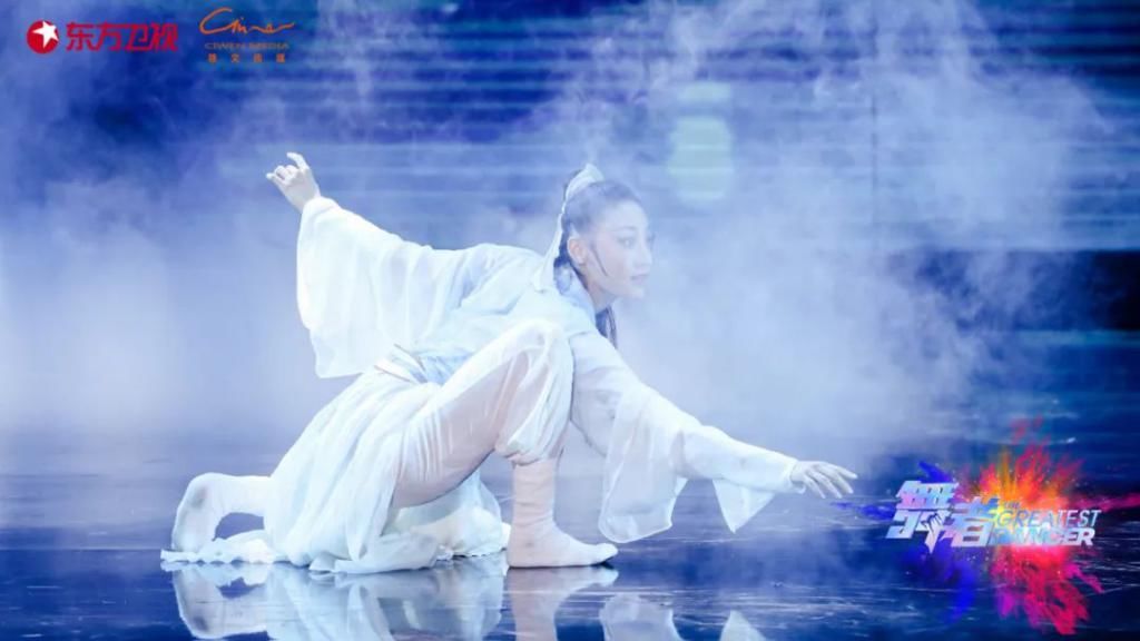 舞者|《舞者》李祎然月下起舞引赞叹,宋雨版徐志摩浪漫唯美