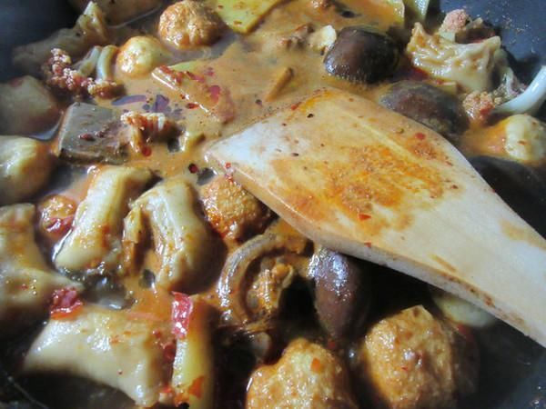 麻辣烫|吃麻辣烫时，这4种食材最不压称，一般人很少拿，老板遇到高手