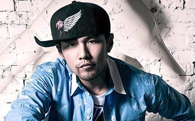 魔术|周杰伦直播30分钟收入超2000万!没唱歌超无聊,连关之琳都来捧场