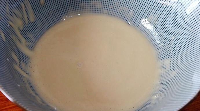  鲜美|鸡腿还能这样做，配上小油菜和胡萝卜，有荤有素，喝着清爽鲜美