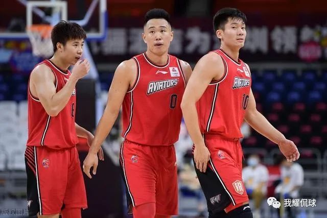 预期|复赛以来4胜4负，表现未达预期的深圳队存在哪些问题？