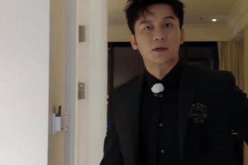  节目组|节目组太偏心给男成员只发零食和酸奶，却给杨颖“公主待遇”