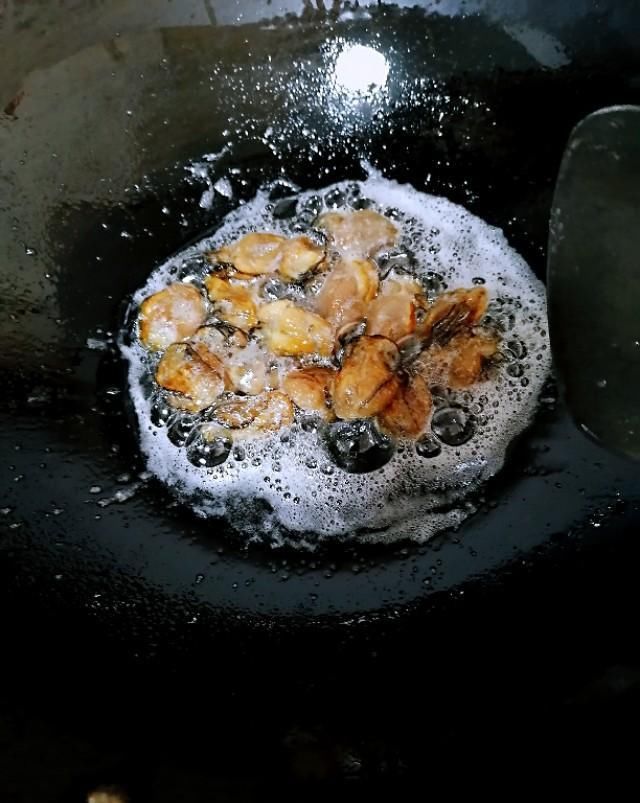 笋干|鲜味浓郁，咸香可口，美味佳肴：蚝豉笋干炖猪脚