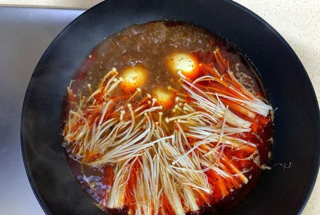 简单|儿子三天两头要吃这面,每次都吃个精光,美味又营养,做法很简单