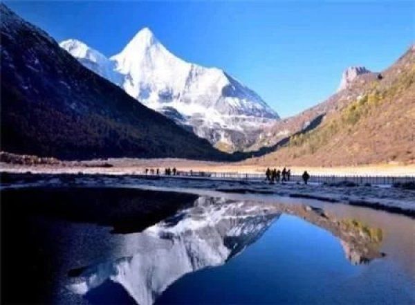 四川|四川藏了个“美人谷”,美女结婚不要彩礼,只有一个择偶要求