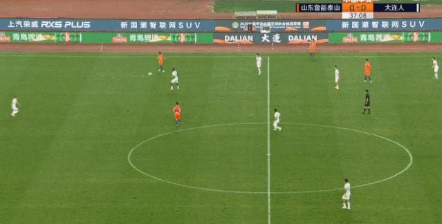 郑铮|刘洋传球失误，郑铮补防犯规后脑着地，太危险了