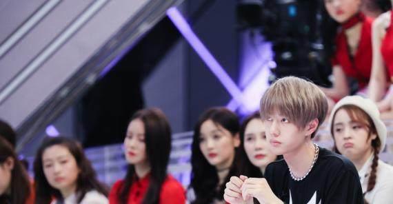 程潇|明星一跳舞就变脸王一博变妖娆,程潇变性感,易烊千玺最特殊