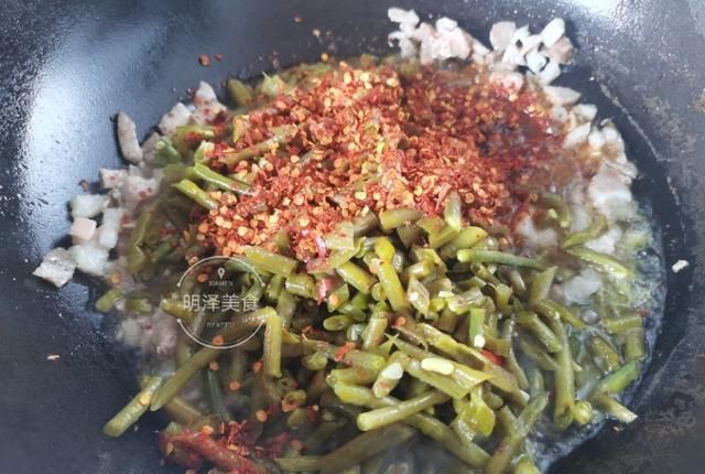  酸豆角|制作泡酸豆角，需要掌握三个要点，豆角酸脆味道纯正