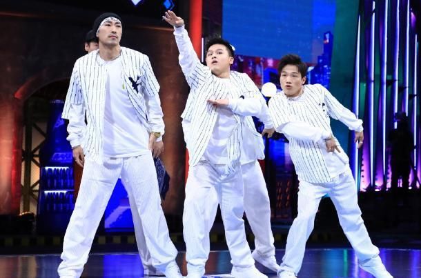  AK东|《这就是街舞》冠军完成同一“任务”，第三季只有一位舞者达成！