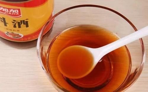 发黑|为什么大厨炒的空心菜翠绿爽口,而你的炒颜色发黑?原因有几个