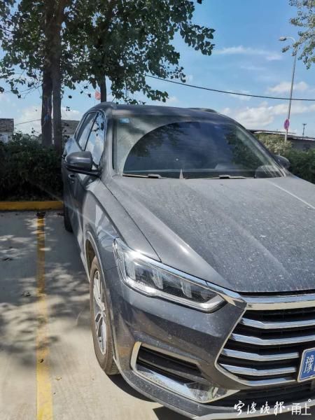 晴天|雨天泥泞晴天扬尘!鄞州首南街道这个路段怎么了?