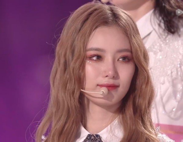  张艺凡|张艺凡空降第七名出道，徐艺洋没能出道泪洒舞台，黄子韬表情成亮