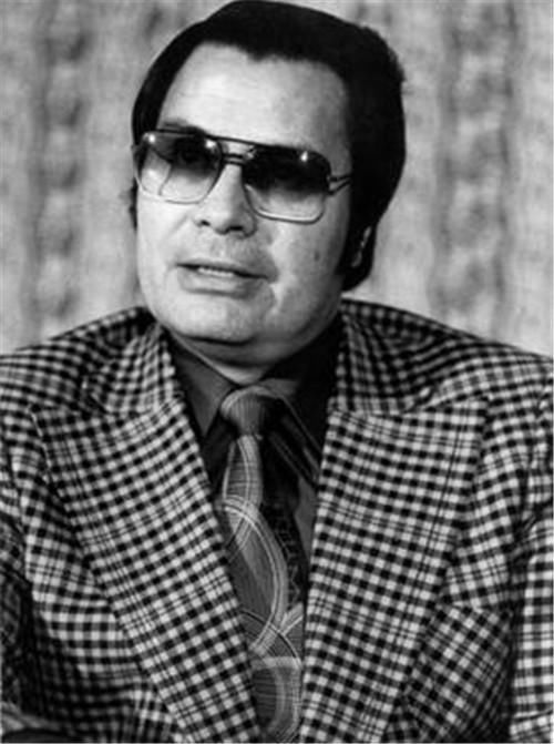 究竟|42年前，他一声令下，921人自愿服毒自杀，当年究竟发生了什么?