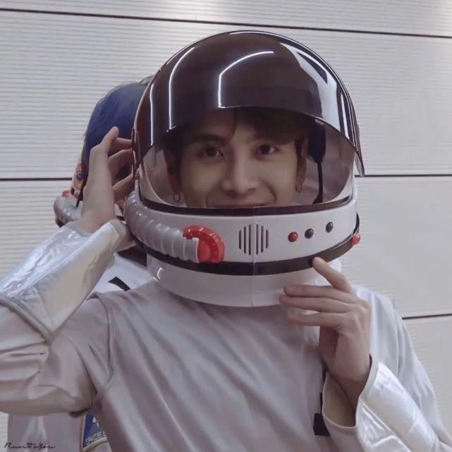  星星|头像Daily | 做回自己的星星，闪耀吧！