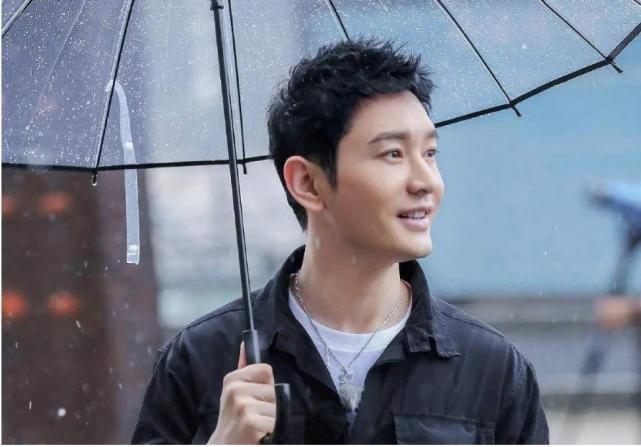  粉丝|《中餐厅》还在播，赵丽颖又被邀请上新节目，不想却遭粉丝连连反对