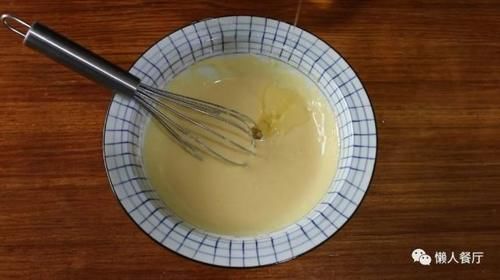 蛋糕|不用烤箱,不用电饭锅,这是用平底锅就能做的蛋糕卷,一次性成功