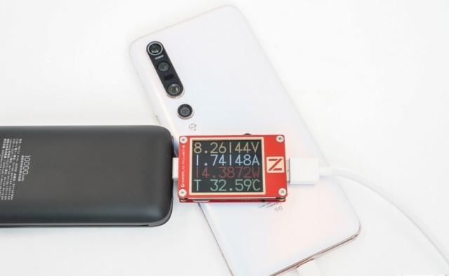 绿联|小巧mini,绿联10000mAh自带苹果MFi认证快充线充电宝评测