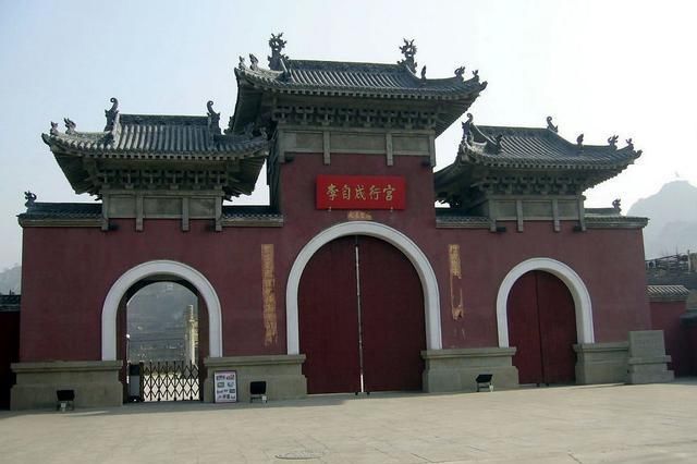 灭明|李自成灭明称帝，为何最后却没能统一天下，专家：犯的错误太致命