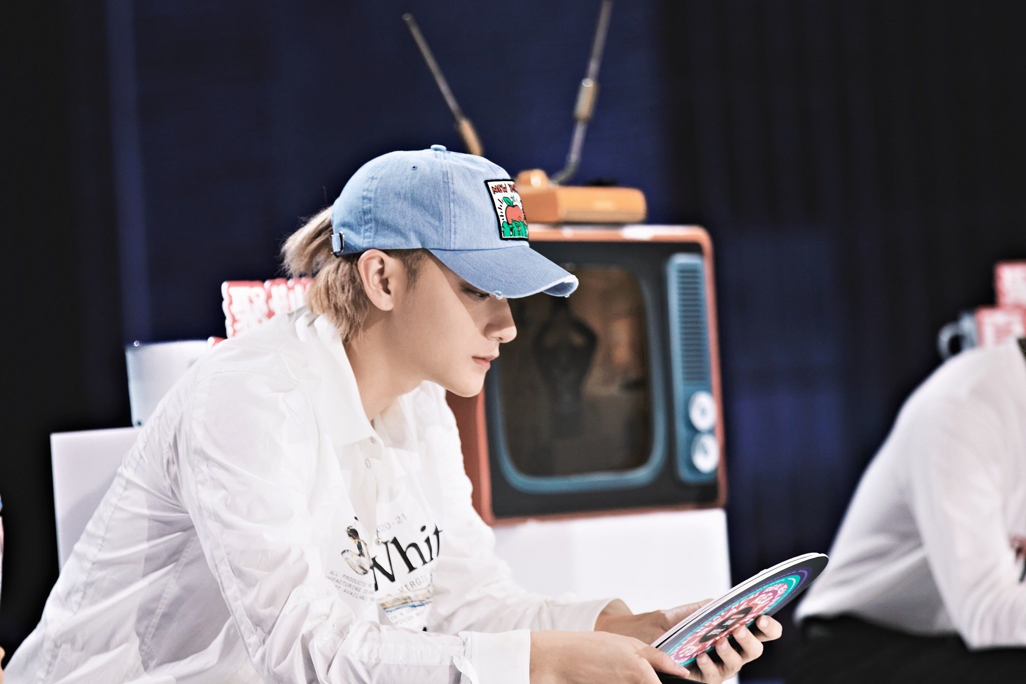 说唱|《说唱新世代》综艺首播 黄子韬与选手和解表现圈粉