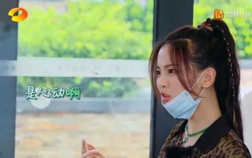  看清|《中餐厅》王俊凯第一次吐槽杨超越，谁看清她下意识反应？甜齁了