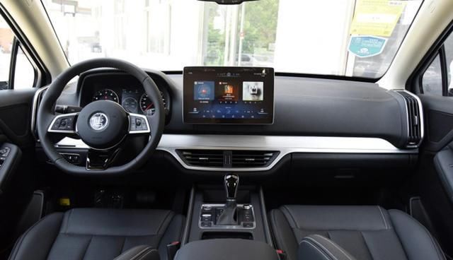  全系|12万多就买中型SUV唐燃油版，全系2.0T+6AT，优惠5千，还买合资？