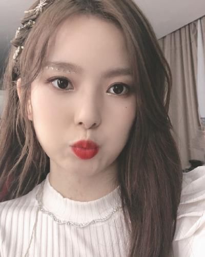  硬糖|硬糖少女超话签到数据，希林第2，赵粤第3，榜首让人意外