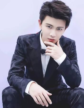  情牵|《锦衣之下现代版》之情牵绎夏1：陆绎知道了袁今夏这个名字