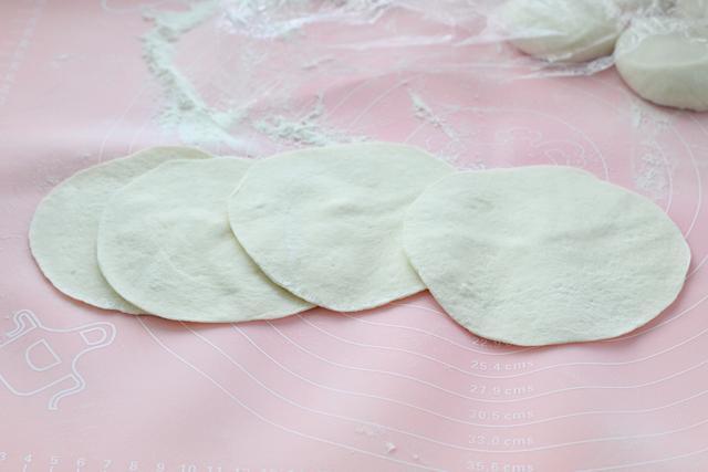 倍儿|此菜自带特殊香气,蒸包子口感一流,透白暄软倍儿鲜美,真解馋!