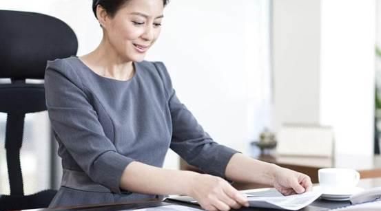 家长|因为“三无”，她被相亲对象嫌弃，家长如何避免培养“3无女孩”