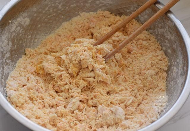  组织|一次发酵法做的南瓜馒头，表面光滑无凹陷，组织细腻，松软香甜