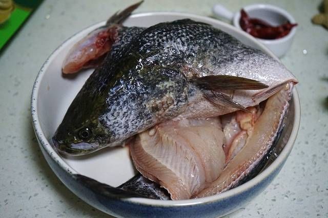  酸菜鱼|经典酸菜鱼，厨房小白想一次做成功，掌握这几个窍门，半分钟就会