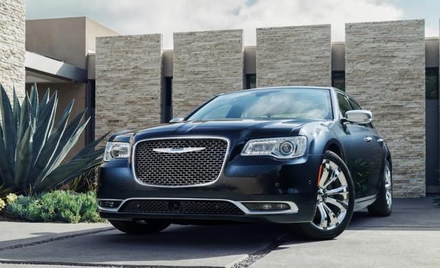  款车|国内“贬值最快“的4款车，黄牛都不要，车主：买了就赔钱