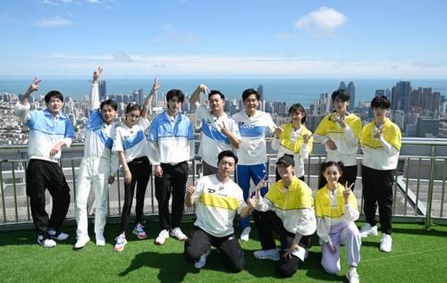  王宝强|《奔跑吧》时隔6年再次看到王宝强，出场方式引热议，老粉都泪目了