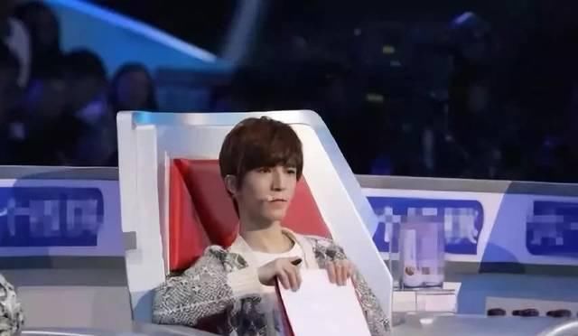  身陷|他智商140，31岁成北大教授，如今身陷出轨疑云跌“神坛”