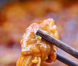  无比|金针菇牛肉卷的家常做法，酸辣无敌超级下饭，巨香无比好吃到舔盘