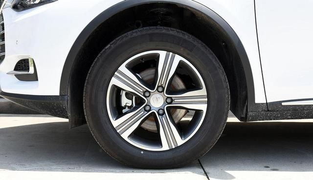  全系|12万多就买中型SUV唐燃油版，全系2.0T+6AT，优惠5千，还买合资？