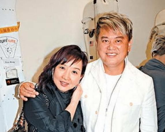 破产|曾是周星驰的御用配角,多次怒怼张国荣,破产4次老婆仍不离不弃