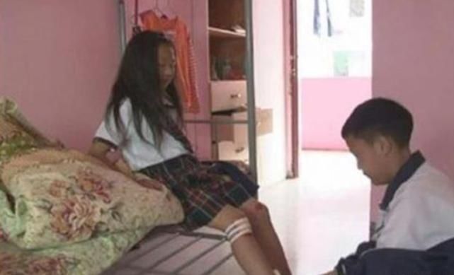  变形记|《变形记》唯一清醒的男孩，把节目当成游戏，如今变成这样